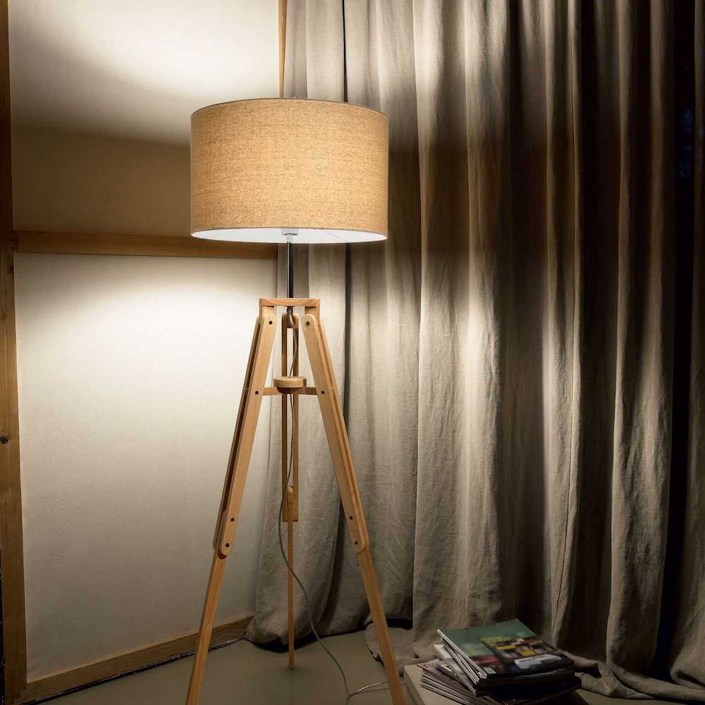 Drevená-stojacia-lampa-KLIMT-PT1-Ideal-Lux-..jpg