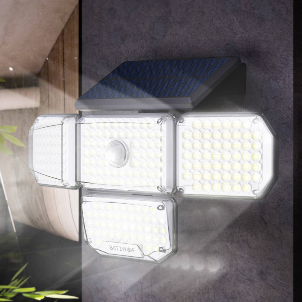 Externá-LED-solárna-lampa-so-senzorom-pohybu-a-súmraku-450lm-.jpg